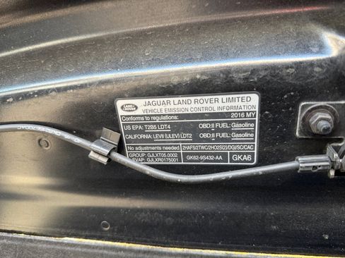 Used 2016 Land Rover Range Rover Sport Supercharged image 12