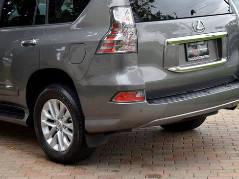 Used 2014 Lexus GX 460 image 8
