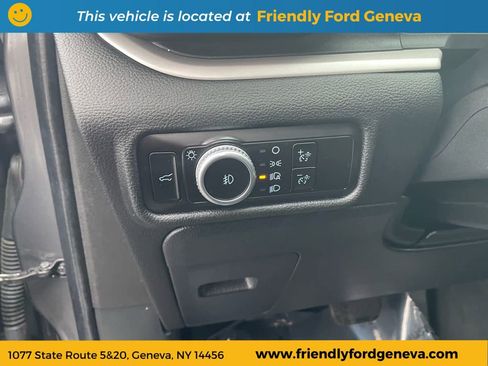 Used 2023 Ford Explorer XLT w/ Equipment Group 202A AWD/4WD image 13