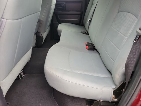 Used 2016 RAM 1500 Express image 8