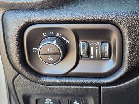 Used 2026 RAM 1500 Big Horn AWD/4WD image 38