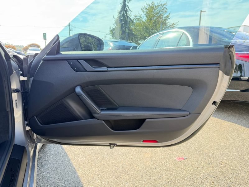 Used 2023 Porsche 911 Carrera T RWD image 22