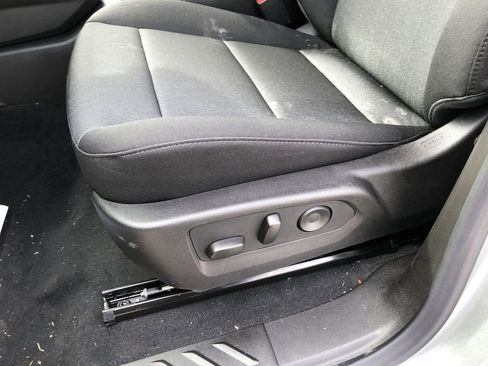 Used 2026 Chevrolet Colorado W/T w/ WT Custom Package AWD/4WD image 22