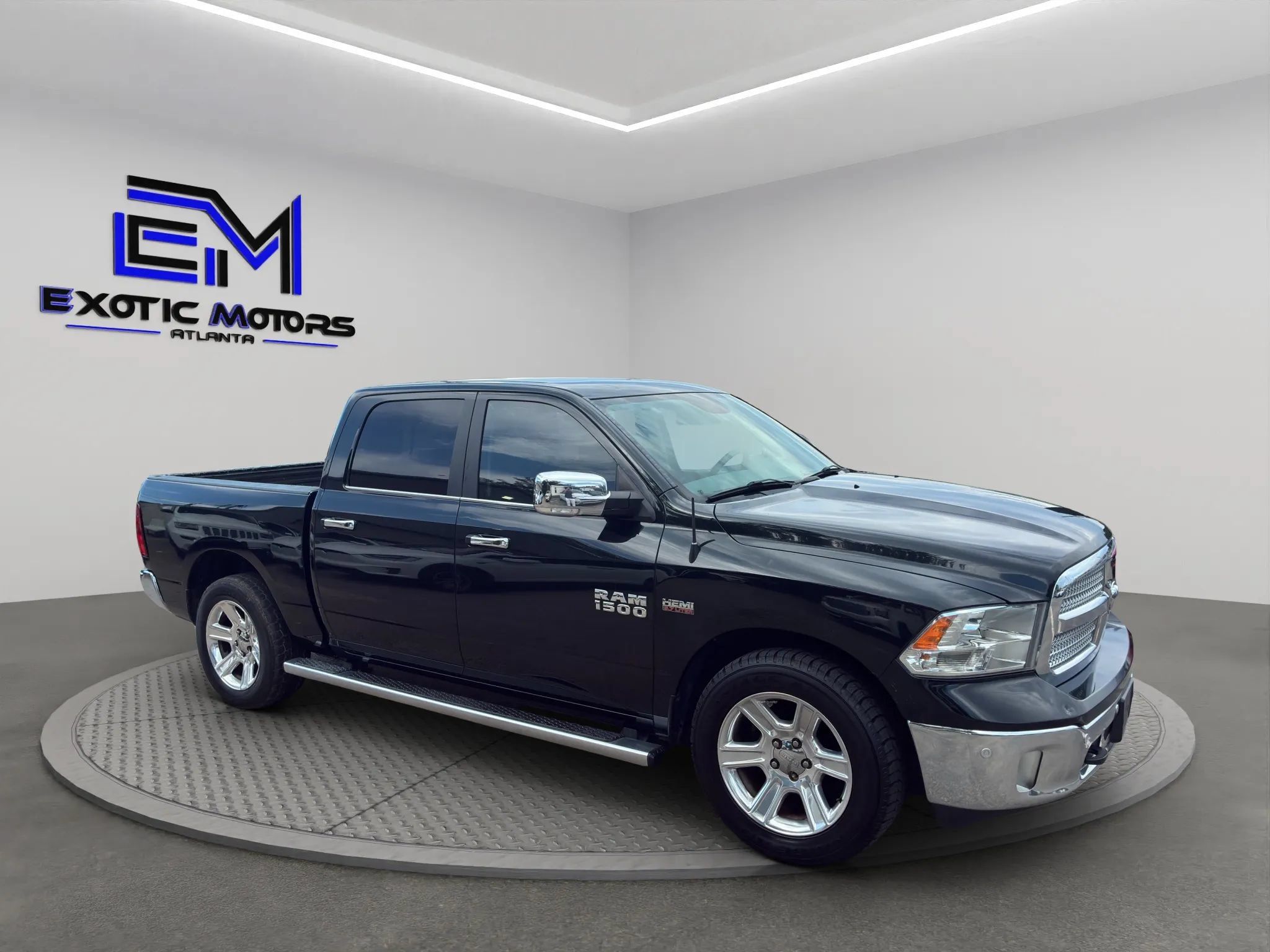 Used 2017 RAM 1500 Lone Star RWD image 7