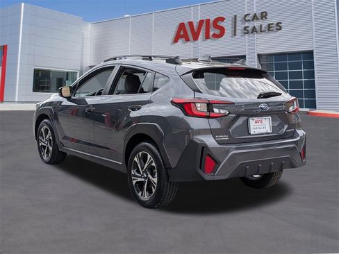 Used 2024 Subaru Crosstrek 2.0i Premium image 9