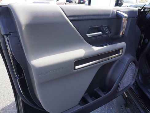 New 2025 GMC Hummer EV 3X image 14