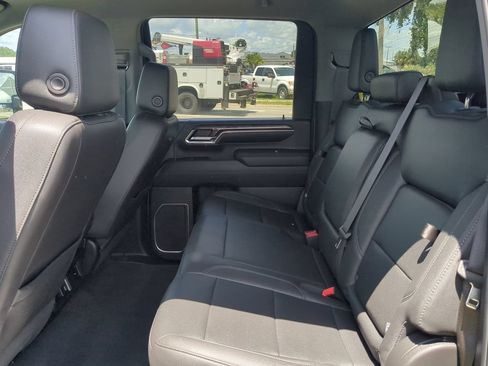 Used 2024 Chevrolet Silverado 2500 LTZ AWD/4WD image 13