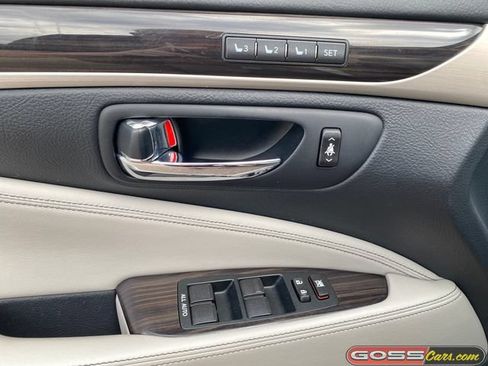 Used 2013 Lexus LS 460 AWD w/ Comfort Pkg image 25