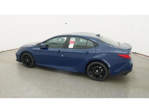 New 2026 Toyota Camry SE FWD image 4