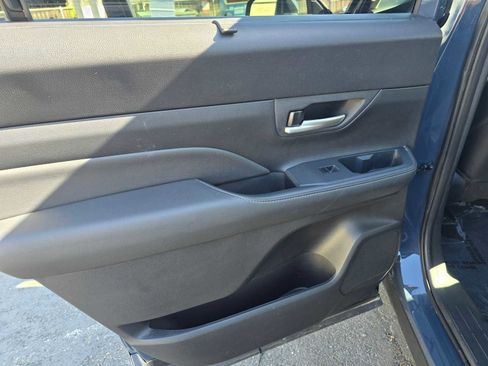 Used 2025 Toyota Grand Highlander AWD image 20