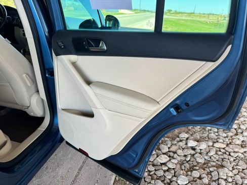 Used 2017 Volkswagen Tiguan Wolfsburg Edition image 23