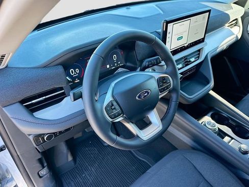 New 2026 Ford Explorer Active image 6