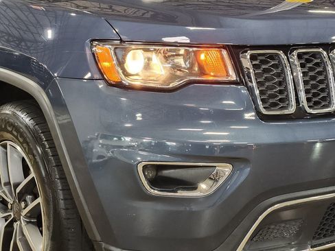 Used 2021 Jeep Grand Cherokee Limited image 13