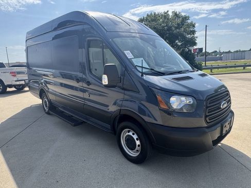 Used 2019 Ford Transit 250 148 High Roof Extended RWD image 3