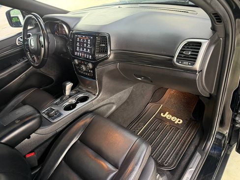 Used 2020 Jeep Grand Cherokee Limited AWD/4WD image 15