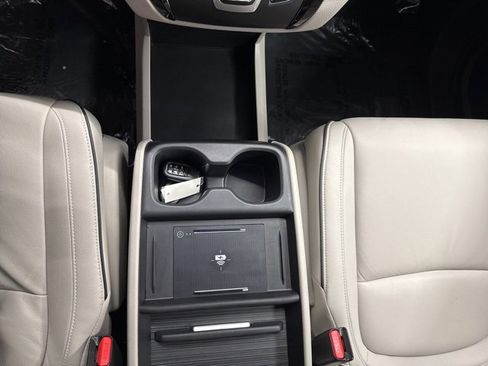 Used 2025 Honda Odyssey Touring image 25