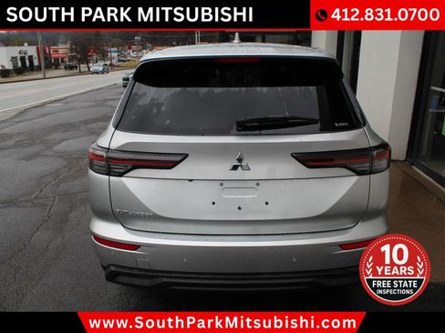 New 2026 Mitsubishi Outlander ES AWD/4WD image 8