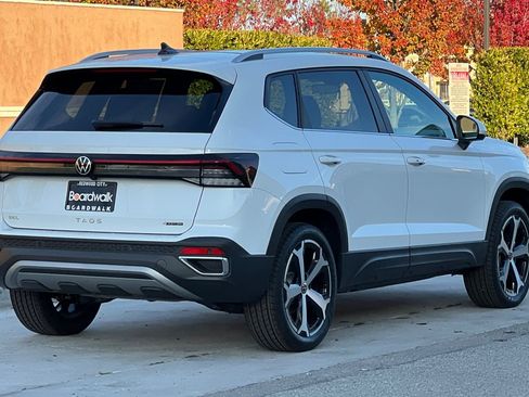 New 2026 Volkswagen Taos SEL AWD/4WD image 4