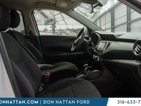 Used 2021 Nissan Kicks S FWD image 20