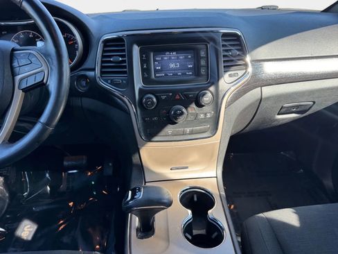 Used 2014 Jeep Grand Cherokee Laredo w/ Quick Order Package 23E image 13