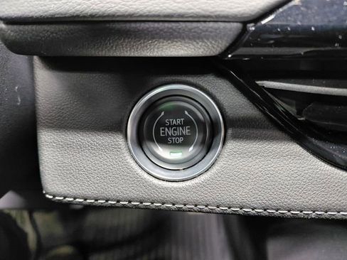Used 2025 Buick Enclave Avenir AWD/4WD image 40