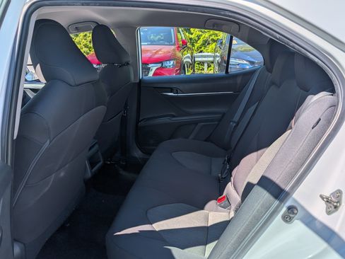 Used 2020 Toyota Camry LE FWD image 12