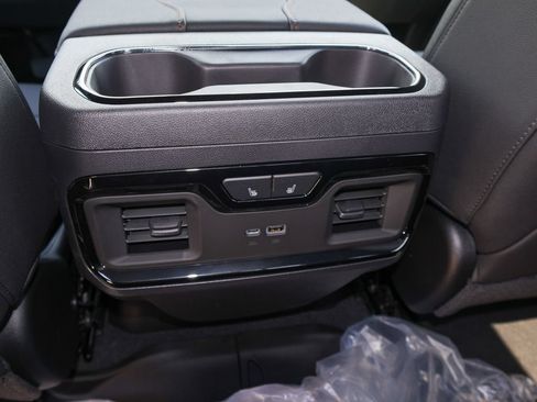 New 2026 GMC Sierra 1500 AT4 AWD/4WD image 11