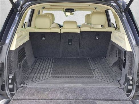 Certified 2024 Land Rover Range Rover SE AWD/4WD image 6