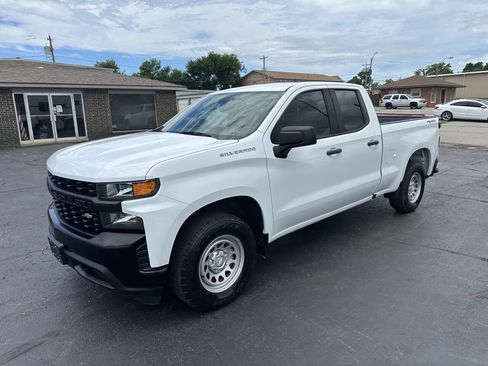 Used 2022 Chevrolet Silverado 1500 W/T w/ WT Fleet Convenience Package AWD/4WD image 2