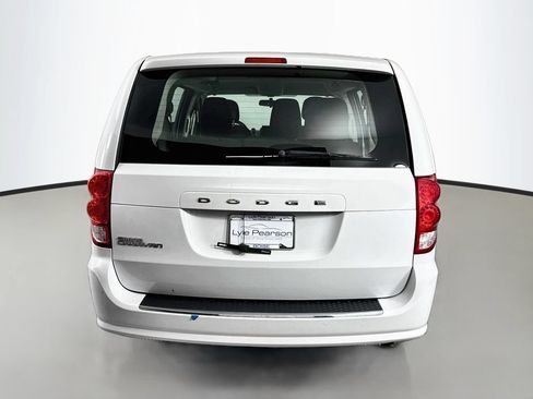 Used 2014 Dodge Grand Caravan American Value Package FWD image 10