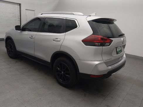 Used 2019 Nissan Rogue SV AWD/4WD image 3