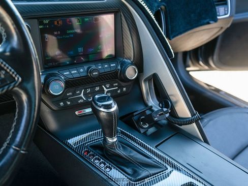 Used 2019 Chevrolet Corvette Z06 RWD image 33