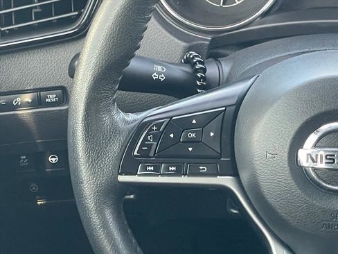 Used 2020 Nissan Rogue SV w/ Premium Package FWD image 13