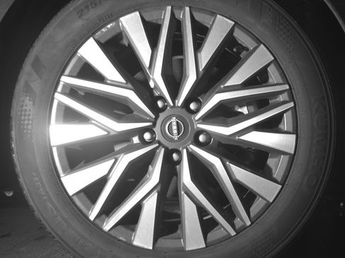 Used 2025 Nissan Altima 2.5 SV FWD image 13