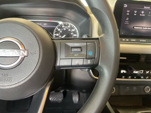 Certified 2023 Nissan Rogue SV image 11