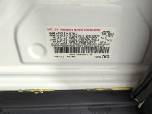 Used 2016 Mitsubishi Outlander SEL image 41