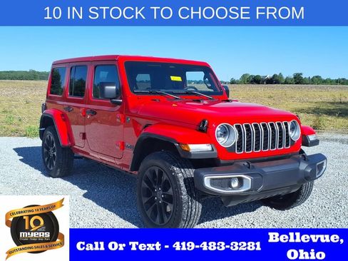 Used 2025 Jeep Wrangler Unlimited Sahara w/ Safety Group AWD/4WD image 1