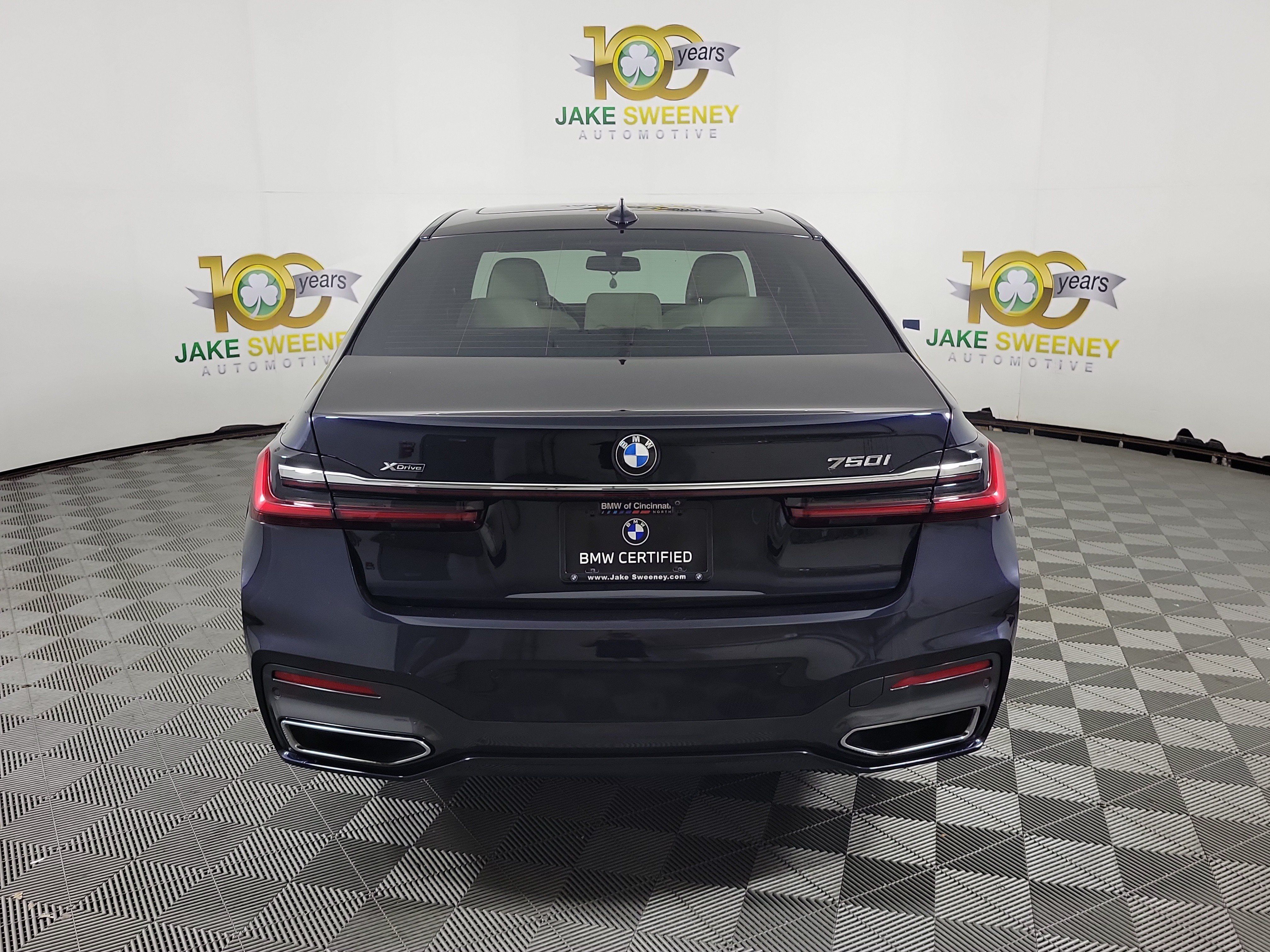 Used 2022 BMW 750i xDrive w/ M Sport Package AWD/4WD image 6