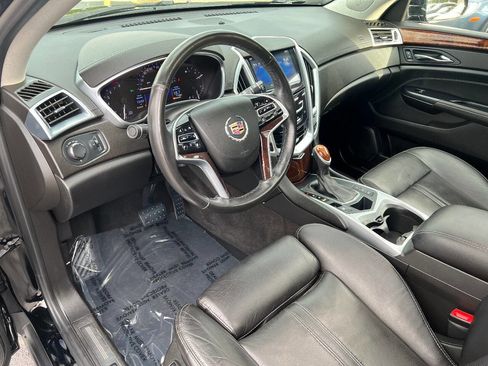 Used 2014 Cadillac SRX Luxury w/ Driver Awareness Package image 19