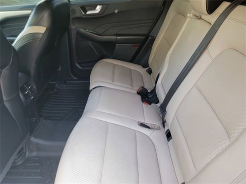 Used 2022 Ford Escape SEL w/ Technology Package image 12