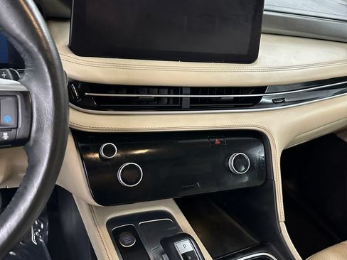 Used 2024 INFINITI QX60 Luxe AWD/4WD image 16