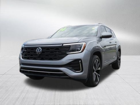 Used 2024 Volkswagen Atlas SEL Premium R-Line image 7