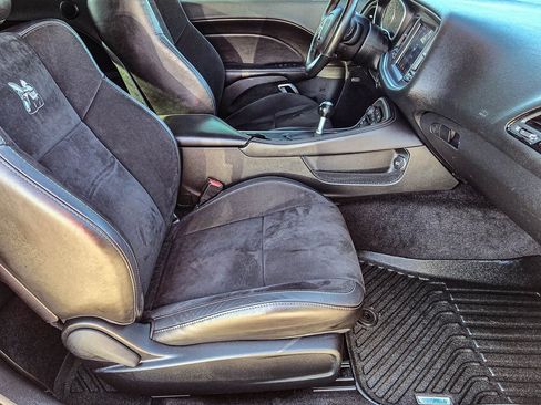 Used 2018 Dodge Challenger R/T Scat Pack w/ Dynamics Package image 35