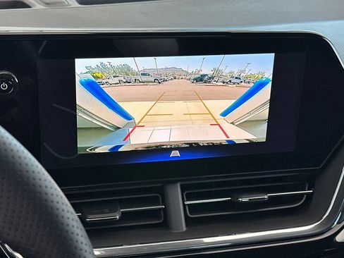 New 2026 Chevrolet Trax RS w/ Driver Confidence Package FWD image 19