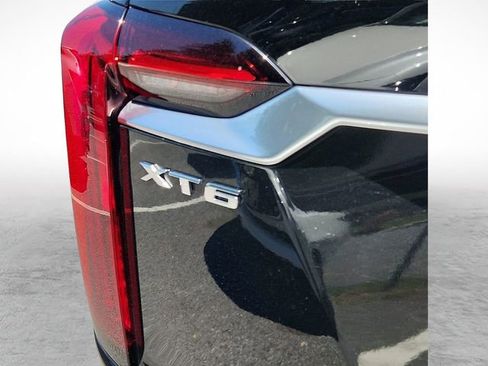 Certified 2024 Cadillac XT6 Luxury AWD/4WD image 4