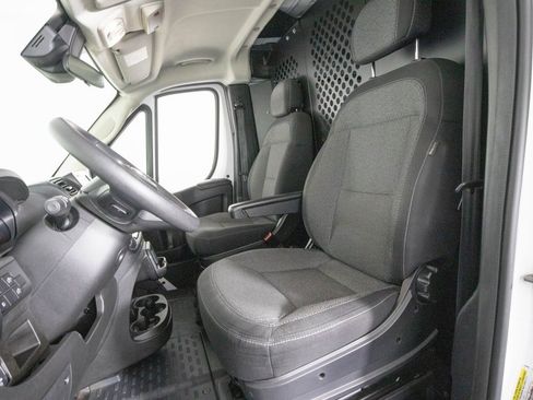 Used 2023 RAM ProMaster 2500 image 10