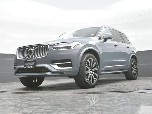 Used 2023 Volvo XC90 B5 Plus w/ Protection Package Premier AWD/4WD image 29