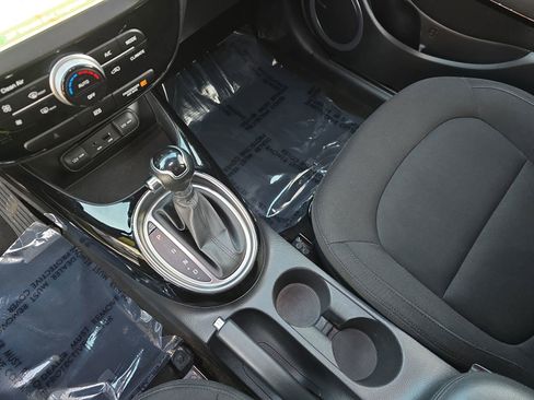 Used 2015 Kia Soul ! w/ Sun & Sound Package image 25