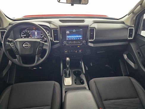 Used 2023 Nissan Frontier SV w/ Tow Package RWD image 18