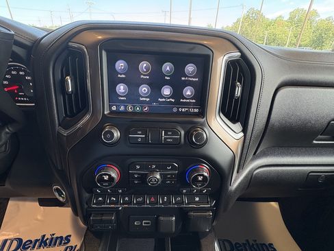 Used 2020 Chevrolet Silverado 1500 High Country AWD/4WD image 19